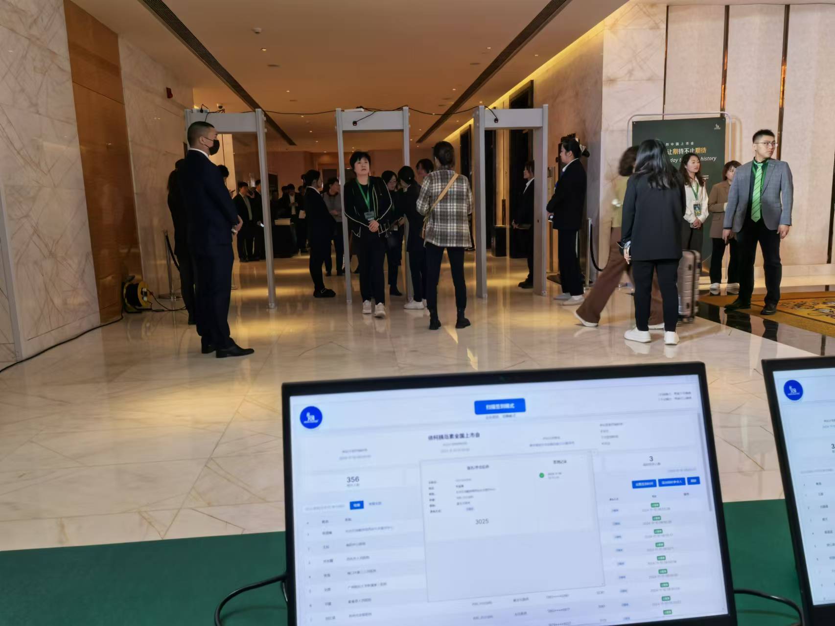 c1529359b0395eb989f960e8ddad2a1.jpg c1529359b0395eb989f960e8ddad2a1.jpg